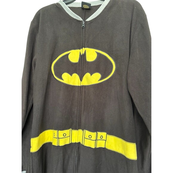 DC Comics BATMAN Fleece Zip Up Pajama Suit Costume w/ Cape Men M Black/Yellow - Picture 2 of 10